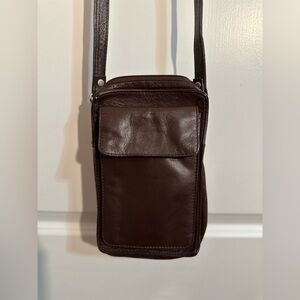 Vintage Brown Fossil Leather Shoulder Bag.
